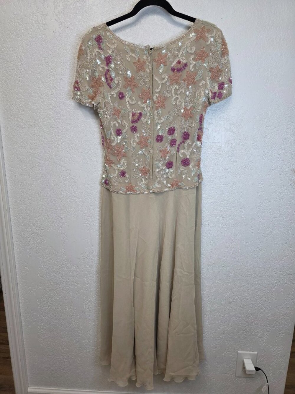 Vintage Beaded Beige Dress Floral Embellished Swing‎ Midi No Tags - Picture 11 of 11